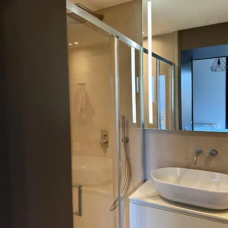 Apartment Live - Via A Riva Lugano