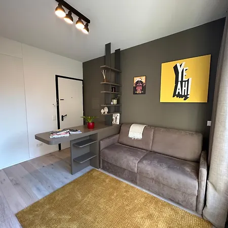Live - Via A Riva Apartment *