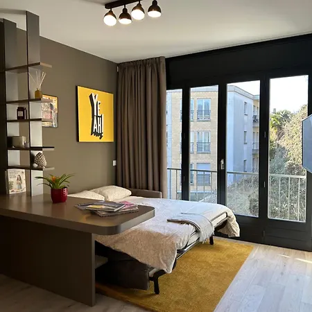 Live - Via A Riva * Lugano